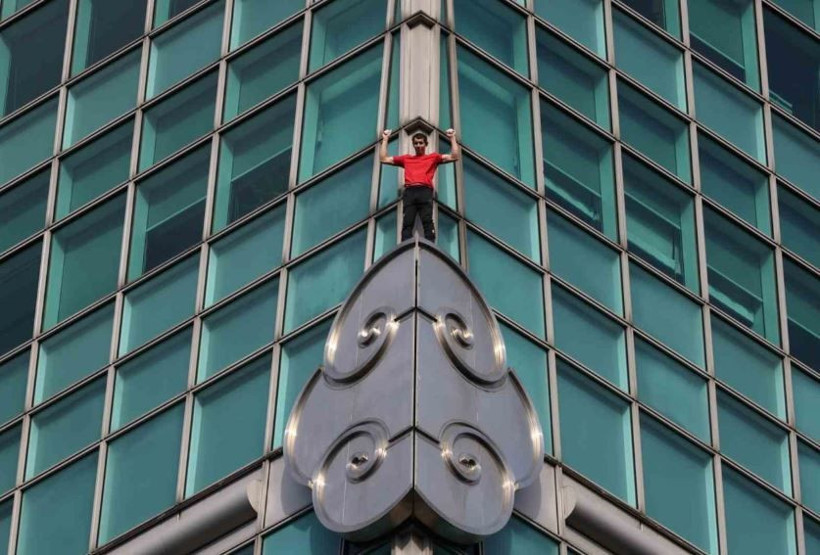 Serbest tırmanışta yeni rekor: Alex Honnold Taipei 101’e tırmandı - Resim: 7