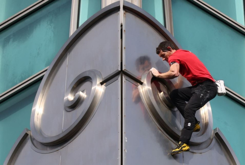 Serbest tırmanışta yeni rekor: Alex Honnold Taipei 101’e tırmandı - Resim: 5