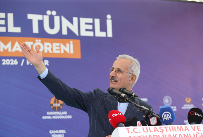 O geçitteki 13 keskin viraj tarih oluyor: Sürücülerin kabusu olan yol 5 dakikaya inecek - Resim: 9