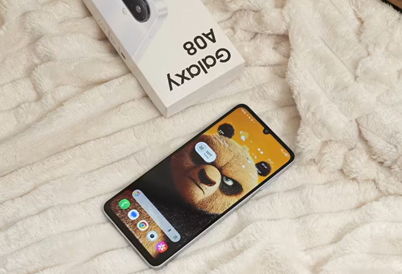 Samsung piyasaya sürdü: Bütçe dostu akıllı telefon modeli Türkiye’de - Resim: 10