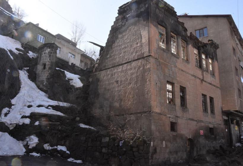 Bitlis’in hafızası tek tek siliniyor: Mirasçılar çok acil çözüm bekliyor - Resim: 5