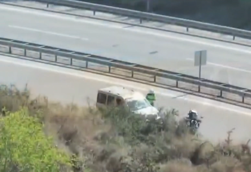 Otoyolda geri geri gitti… Uyanık sürücü drona yakalandı - Resim : 2
