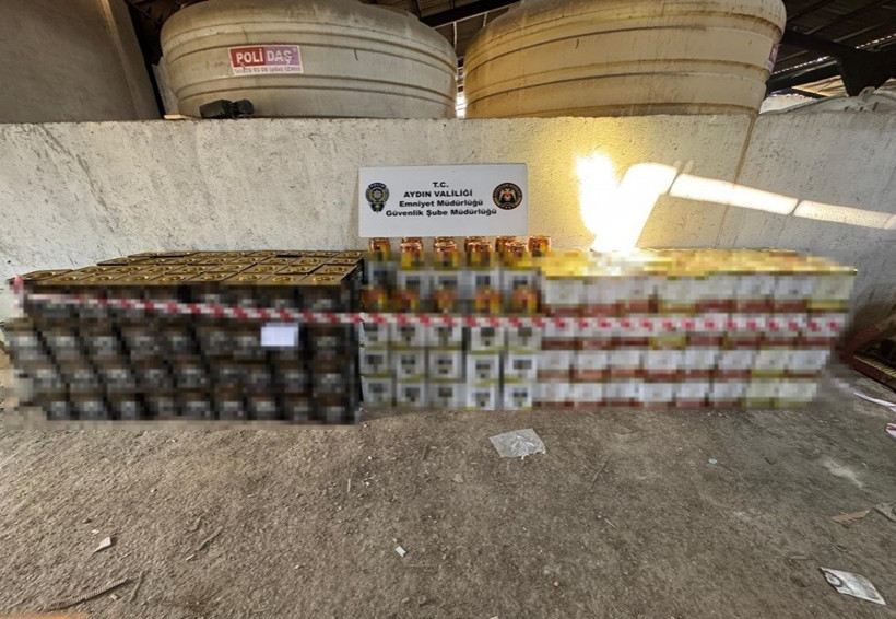 Piyasa değeri 2 milyon TL: Tonlarca tağşiş yağ ve zeytin yakalandı - Resim : 2