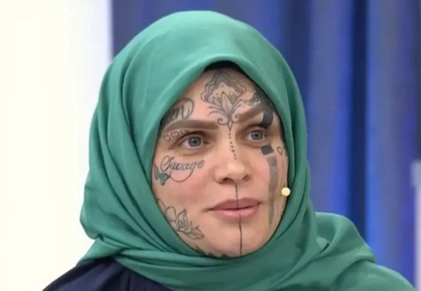 Didem Arslan Yılmaz'la Vazgeçme'de yüzündeki dövmelerle gündem olmuştu: Nazan Ünal'ın yeni mesleği şaşırttı - Resim: 9