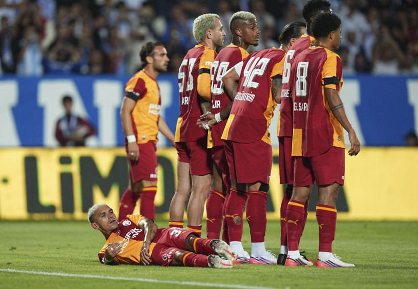 Galatasaray'dan Erzurum deplasmanında gol şov: Osimhen yine yıldızlaştı - Resim : 9