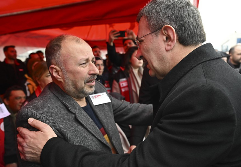 Katar'da şehit olan ASELSAN teknisyenleri uğurlandı - Resim : 2