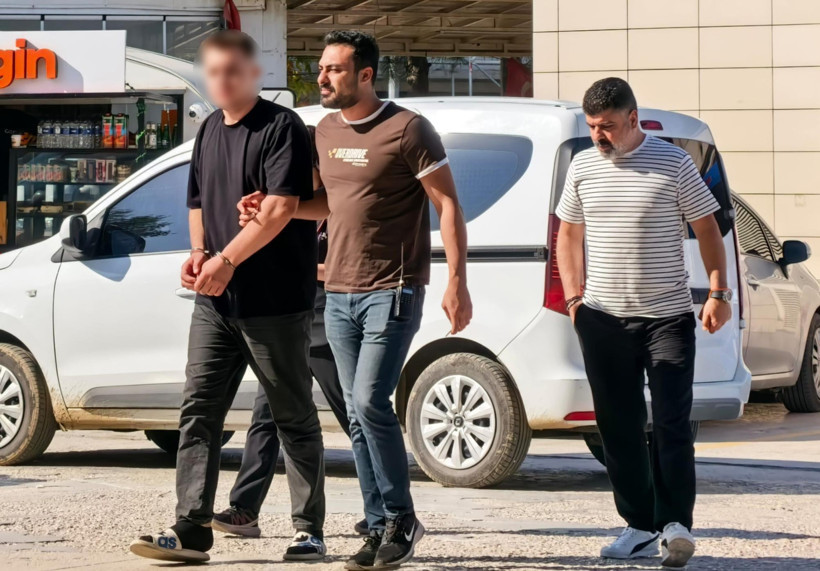 Arkadaşını silahla tehdit edip borcunu ödetti - Resim : 1