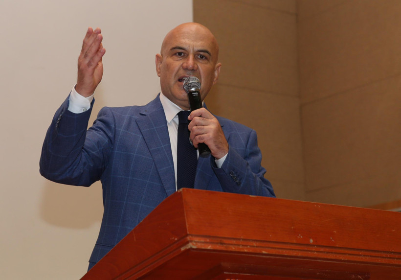 İYİ Partili Çömez Rize’de Konuştu: “Türkiye’yi Yeniden Ayağa Kaldıracağız” - Resim : 1