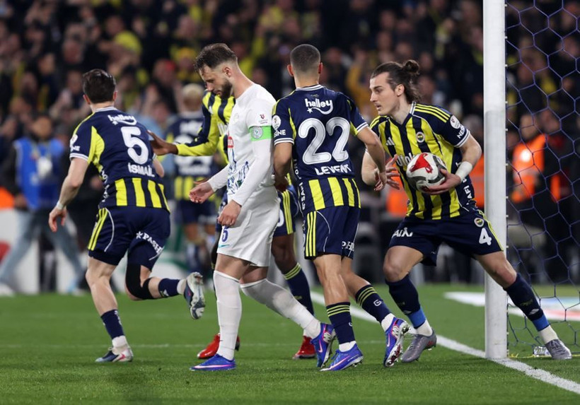 Felipe Melo’dan Fenerbahçelileri çıldırtacak paylaşım: Zirve yarışında puan kaybı sonrası ortalık karıştı - Resim: 4