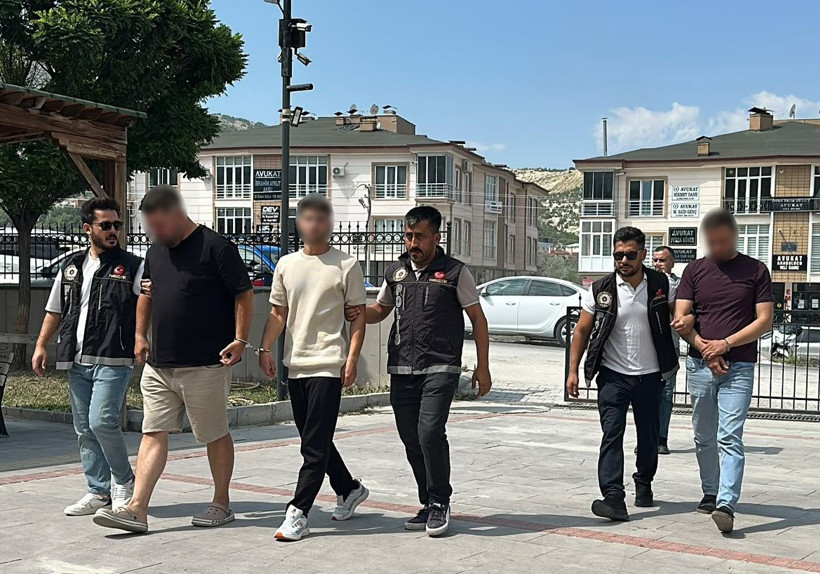 Önce mesleğini kaybetti, sonra özgürlüğünü: İhraç edilen öğretmen zehir taciri çıktı - Resim : 1