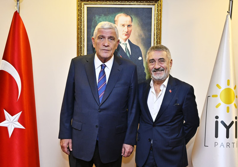 Bayrak mitinginde 3. durak Aksaray - Resim : 3