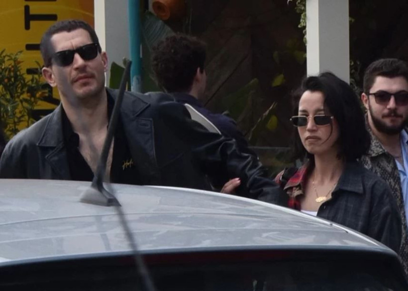 Yeraltı dizisinin Bozo’su Uraz Kaygılaroğlu kız arkadaşıyla Kadıköy’de yakalandı: Panik anları kameralara yansıdı - Resim: 1