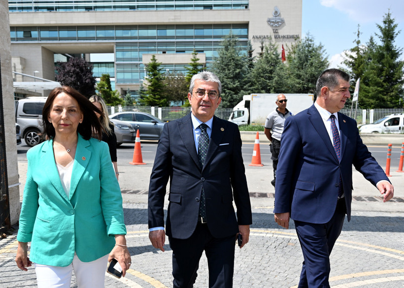 CHP'den yeni anayasa mahkemesi başvurusu: İki düzenlemenin iptali istendi - Resim : 1