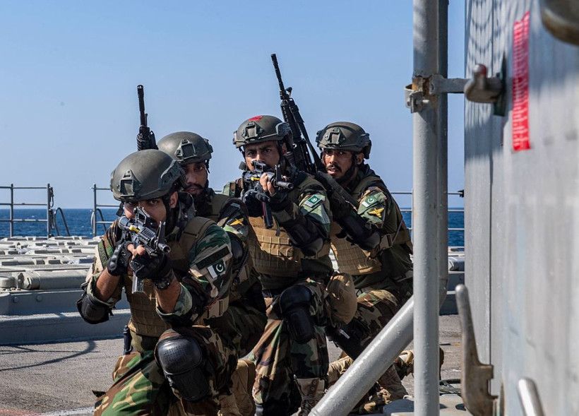 Dünyanın en zor askeri eğitimleri açıklandı: Bordo Bereliler kaçıncı? Sadece çelik gibi olanlar başarıyor - Resim: 14