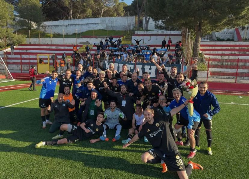 Türkiye'de profesyonel futbol liglerinde şampiyon olan 4. takım oldular - Resim: 2