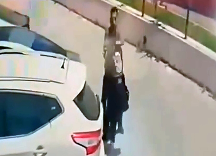 Adım adım takip ettiği platonik aşkına dehşeti yaşattı: Adana'da kadının çığlıkları sokağı inletti - Resim : 1