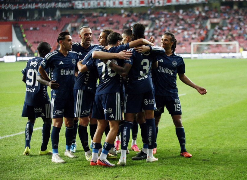 Fenerbahçe - Beşiktaş derbisini kazanan belli oldu: İşte tahmini skor - Resim: 11