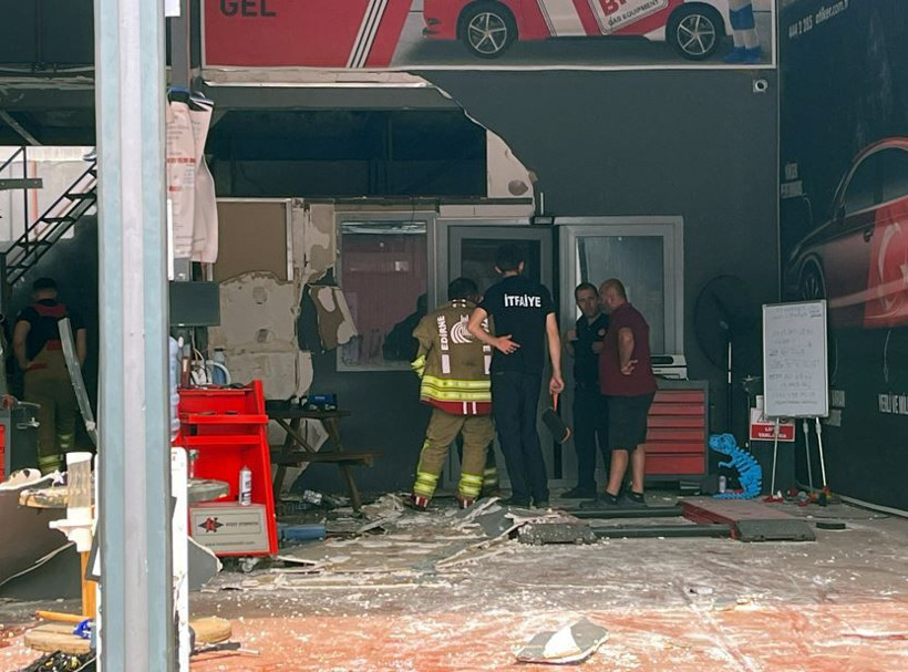Edirne’de LPG tankı bomba gibi patladı: Bakım yaparken alevlerin arasında kaldılar - Resim: 5