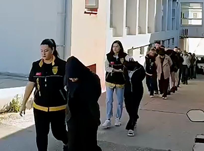Vatandaşı korkutan o seslerin sırrı çözüldü: Dolandırıcıların milyonluk maskesi düştü - Resim : 1