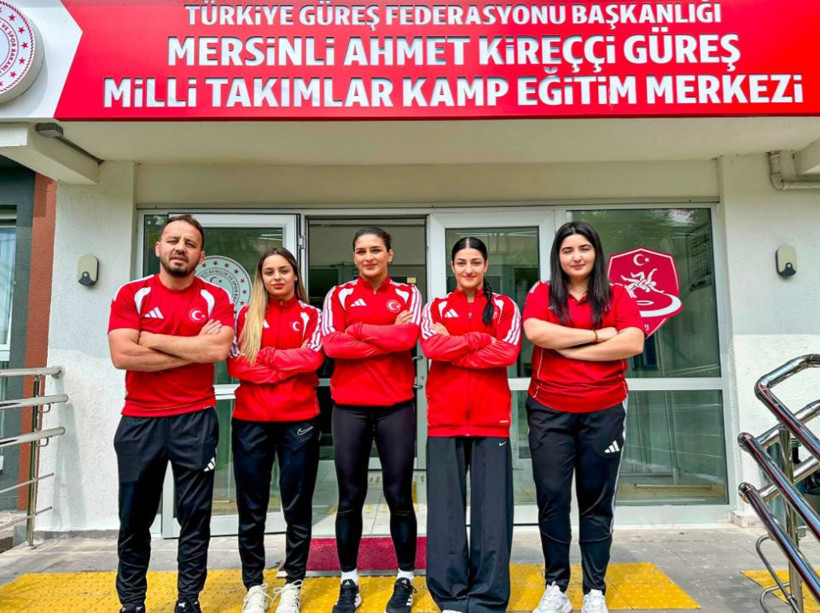 Milli güreşçiler Budapeşte'de madalya peşinde - Resim : 1