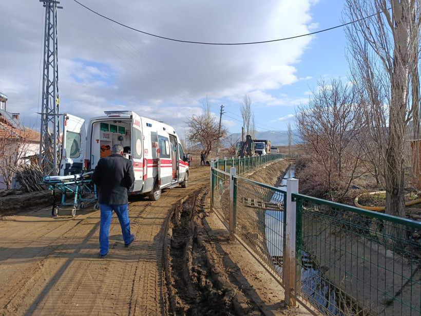 Malatya'da altyapı çalışmasında göçük: 2 işçi toprak altında kaldı - Resim : 2
