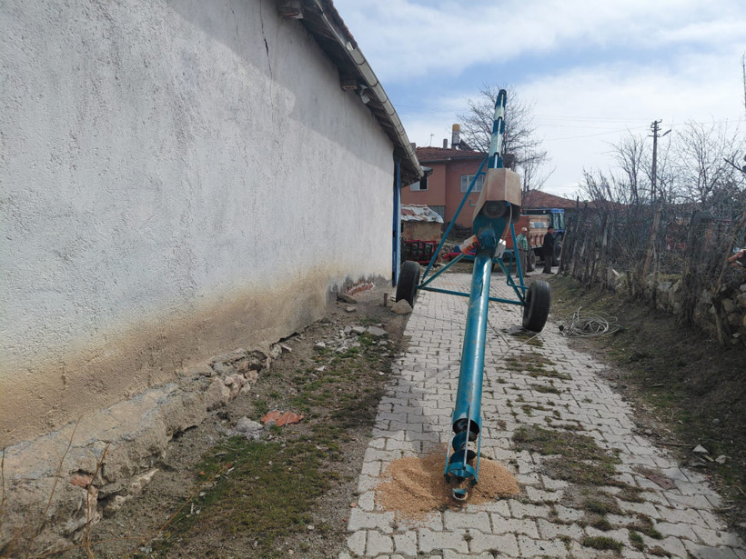 Buğday deposunda dehşet dolu anlar: Birinin parmakları koptu, diğer enkaz altında kaldı: Ekipler zamanla yarıştı - Resim : 4