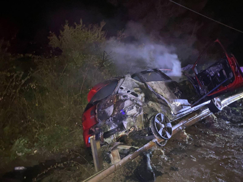 Bayramın ikinci gününde kaza bilançosu: Trafik kazaları bayramı acıya döndürdü - Resim : 4