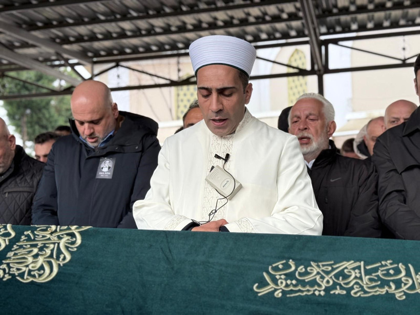 Ünlü yapımcı Erol Köse’ye veda: Cenazeye kimler geldi, neler yaşandı? İşte detaylar… - Resim: 4