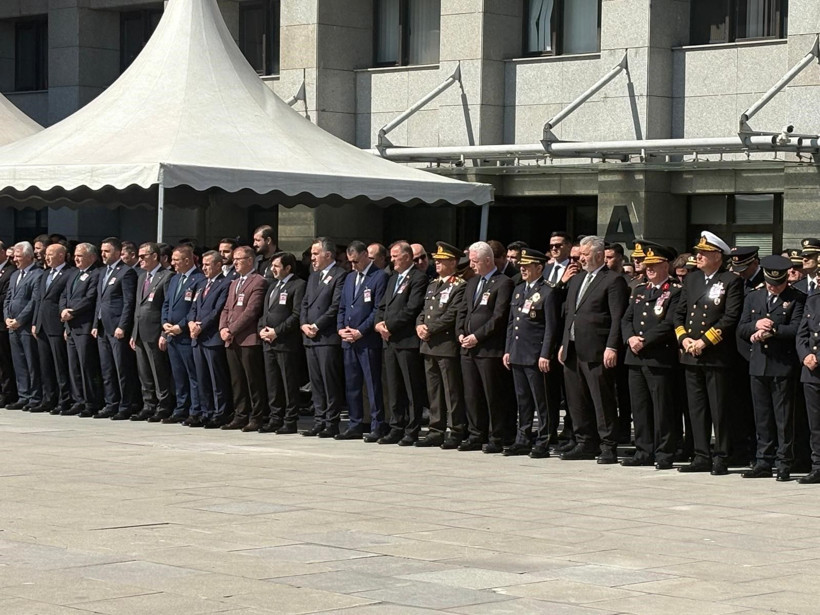 Şehit polis memuru Seçkin Yalçın için emniyette tören düzenlendi - Resim: 10