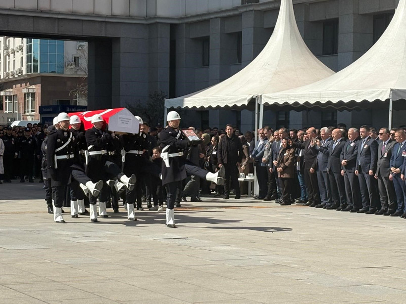 Şehit polis memuru Seçkin Yalçın için emniyette tören düzenlendi - Resim: 8