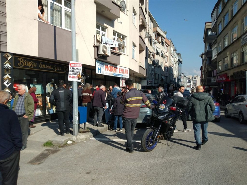 Eski sevgili kavgasında kan aktı: Önce darbedildi, sonra makasla yaraladı - Resim: 3