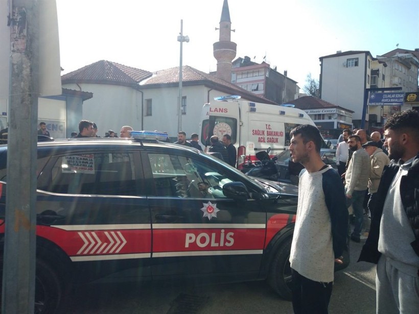 Eski sevgili kavgasında kan aktı: Önce darbedildi, sonra makasla yaraladı - Resim: 6