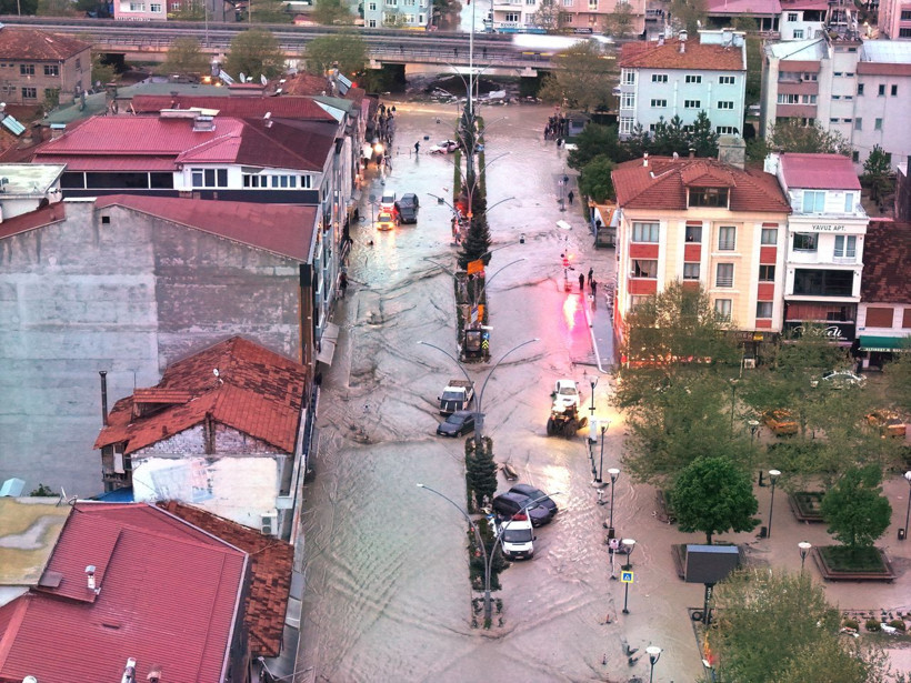 Samsun'u sel vurdu: Felaketin boyutu gün ağarınca ortaya çıktı - Resim: 2