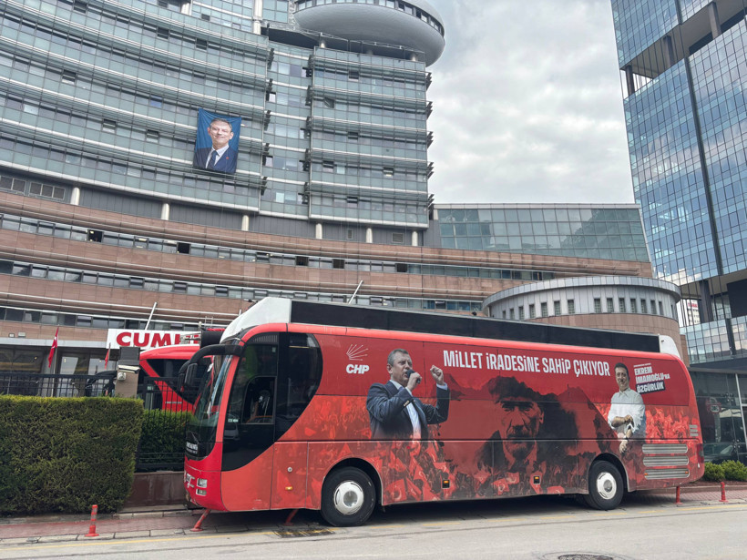 Ankara’da hareketli saatler… YENİÇAĞ CHP Genel Merkezi’nde - Resim : 7