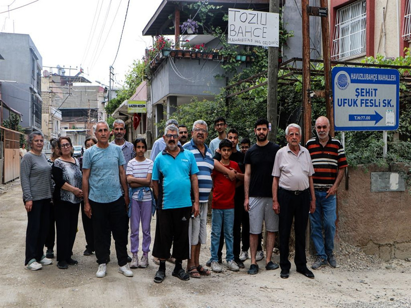 Yola halı serip yetkilileri uyardılar: Adana'da eşi benzeri olmayan protesto - Resim: 5