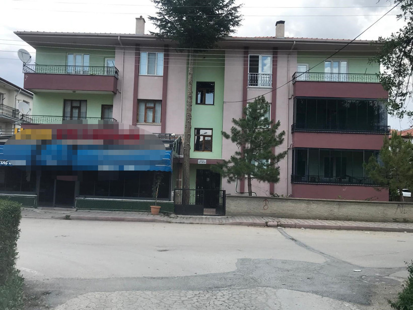 Konya'da Akılalmaz olay: Parayı gördü, gözü döndü: Komşusunu bıçaklayarak öldürdü - Resim : 1