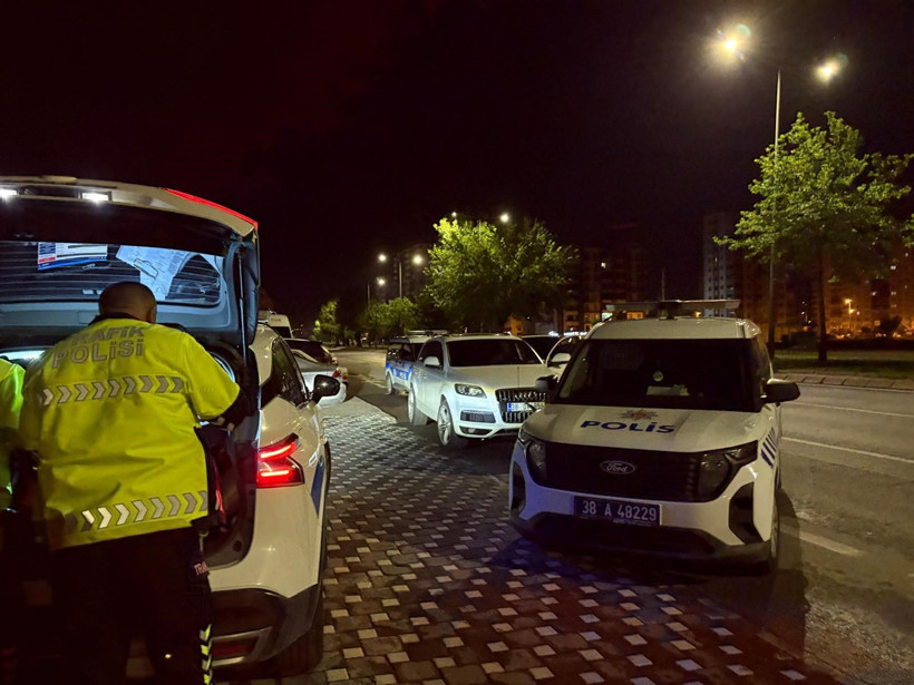 Alkollü sürücü değil, yolcu zorluk çıkardı: Rekor cezadan kurtulamadılar - Resim: 2