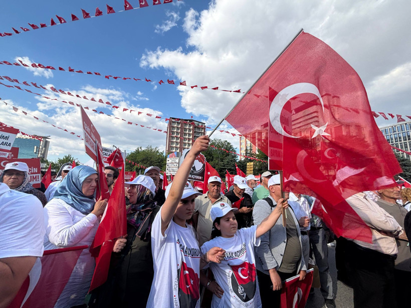İYİ Parti'den Ankara'da Bayrak Mitingi &ccedil;ıkarması: Dervişoğlu'ndan &ouml;nemli a&ccedil;ıklamalar - Resim : 6