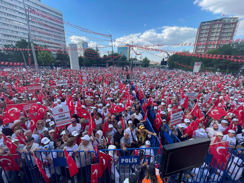 İYİ Parti'den Ankara'da Bayrak Mitingi çıkarması: Dervişoğlu'ndan önemli açıklamalar - Resim : 1