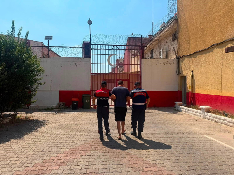 Evin bahçesinden 15 koyunu çalındı - Resim : 1
