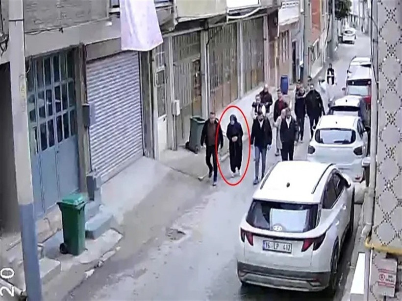 Mahkeme heyeti ile katil arasında kan donduran diyalog: “Aklıma iblis girdi” Mavi poşetin sırrını açıkladı - Resim : 1