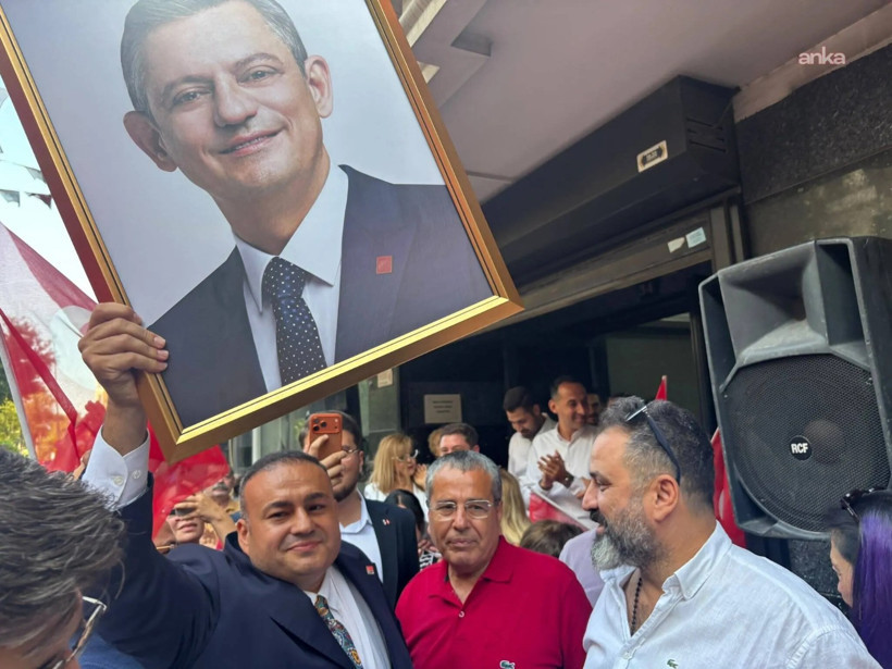 İzmir'de 10 ilçede CHP'den istifa kararı: İşte detaylar - Resim : 1