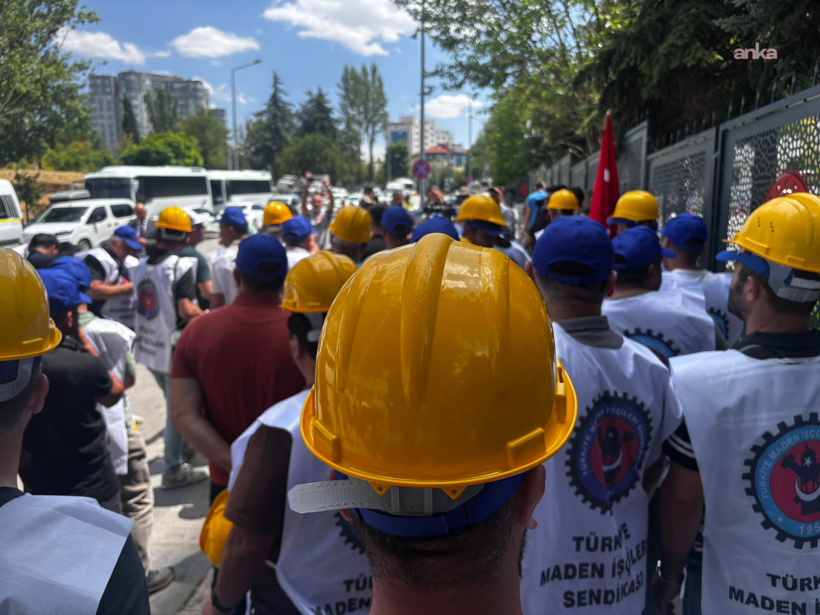 Doruk Madencilik işçileri bakanlık önünde: “Ödemeler yapılana kadar Ankara’dan ayrılmayacağız” - Resim : 3