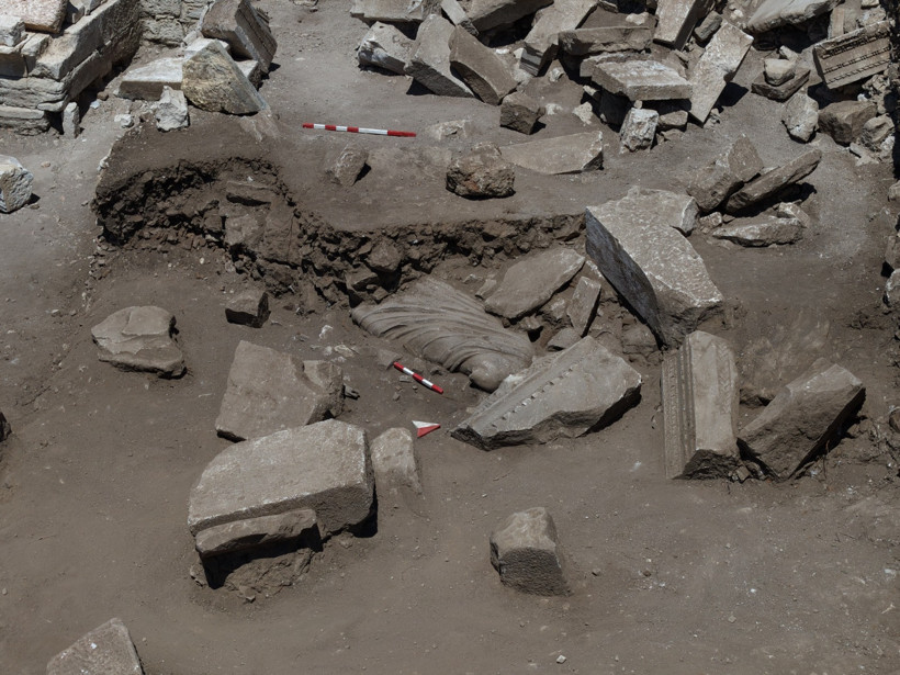 Aspendos’un altından şifa fışkırdı: 1800 yıllık 2,20 metrelik gizemli keşif - Resim : 9