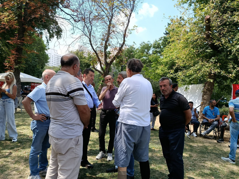 BTP'den Güvenpark'ta eylem yapan şehit yakınları ve gazilere destek - Resim : 1