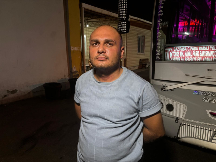 Siren sesleri yerini yumruklara bıraktı: Önce önünü kesti, sonra saldırdı - Resim: 2