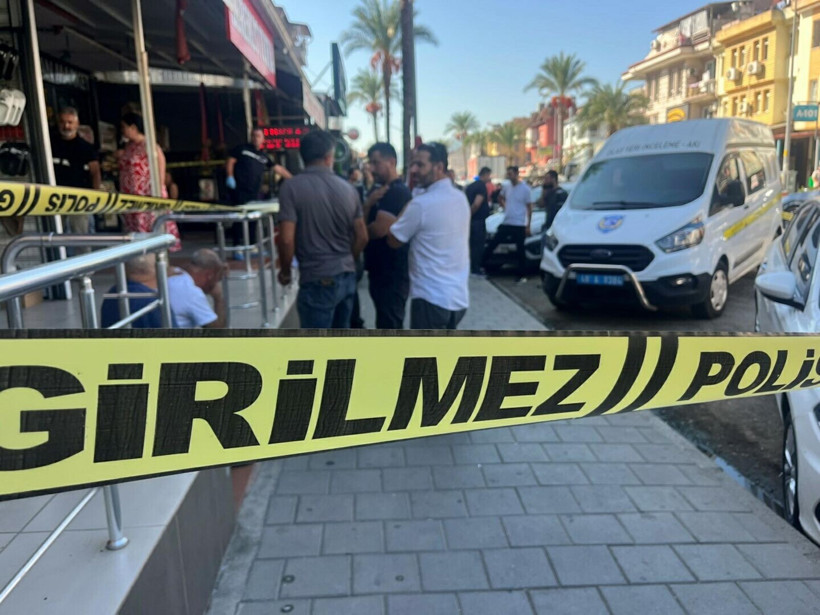 Ekipler kapıyı kırıp girdi: Baba ve çocuklarından acı haber - Resim: 6