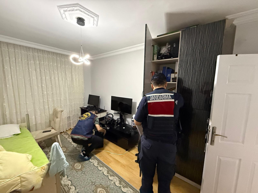 Yazılım şirketine MİT operasyonu: Gözaltılar var - Resim : 2