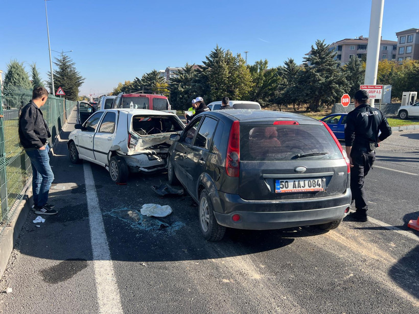 Nevşehir’de zincirleme kaza: 2’si KPSS adayı 3 yaralı - Resim : 2
