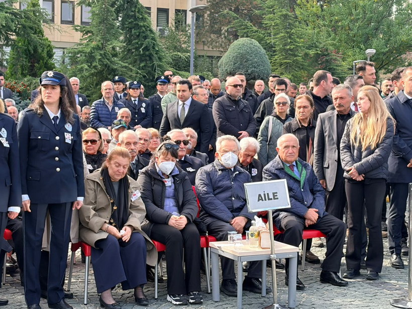 Eski Devlet Bakanı Ünal Erkan için Emniyet Genel Müdürlüğü'nde Resmi tören düzenlendi - Resim : 2